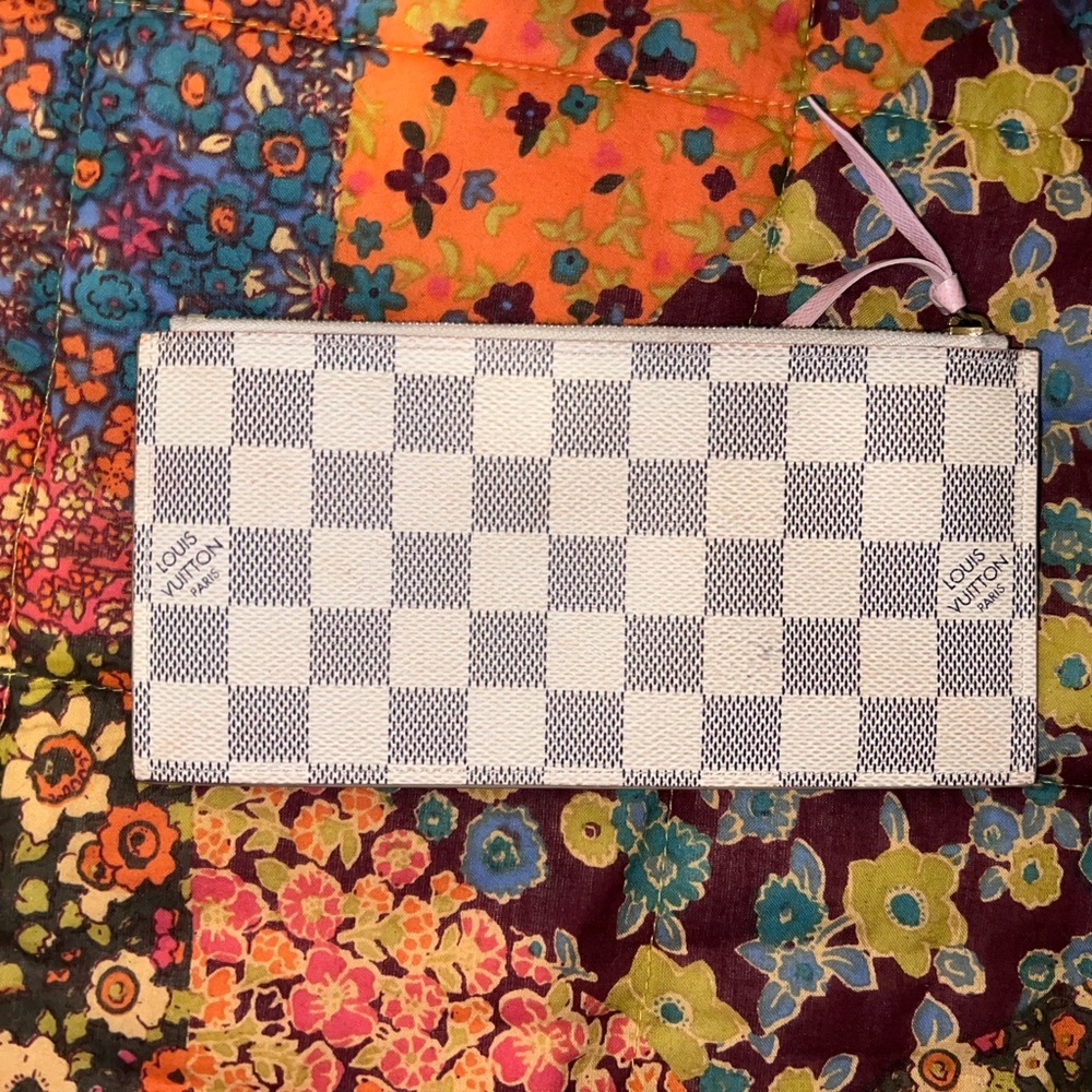 Louis Vuitton Card Wallet from Félicie Pochette Purse White